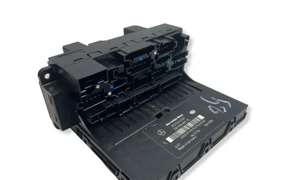 Mercedes-Benz CLK A209 C209 Fuse box set 2035454501 5DK00848515