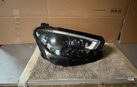 Mercedes-Benz E W213 Headlight/headlamp A2139060210 Q01ZGS001