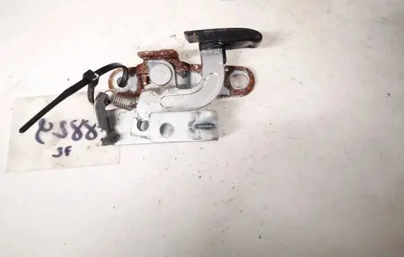 Mazda 2 Fuel tank opening switch 