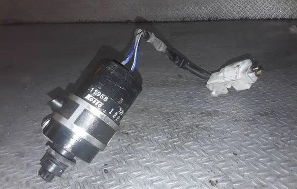 Subaru Forester SH Headlight washer pump