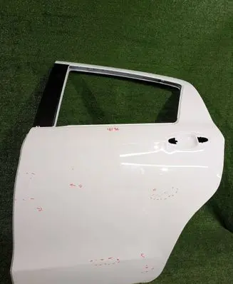 Toyota Yaris Rear door 