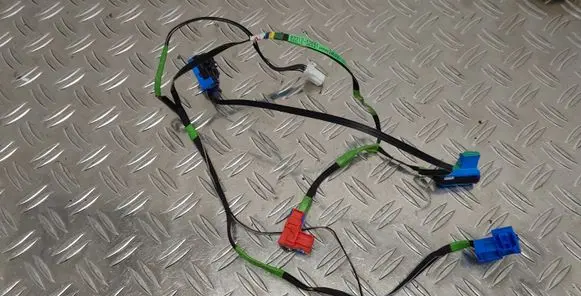 Toyota Yaris Other wiring loom 8221252051 2464901470