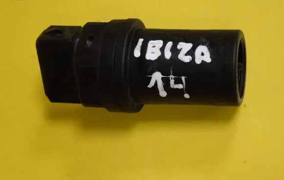 Seat Ibiza III (6L) Speed sensor (speedometer sensor) 357919149 602075