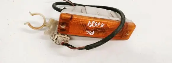 Volkswagen Golf II Front indicator light 171953155E