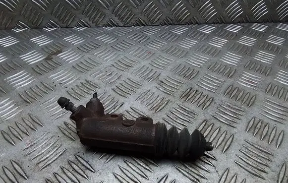 Toyota Avensis T250 Clutch master cylinder
