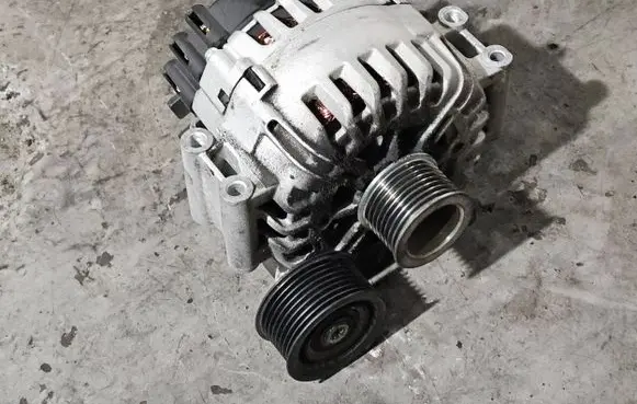BMW 7 F01 F02 F03 F04 Generator/alternator 7573754