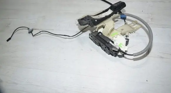 Front door lock