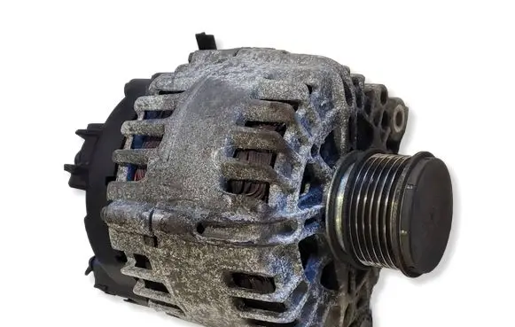 Volkswagen Golf VI Generator/alternator 03L903023B 2608426A