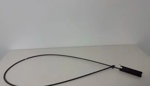 Volvo XC60 Engine bonnet/hood lock release cable 31688727
