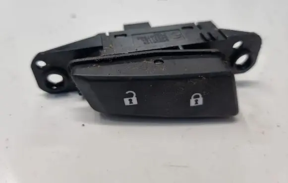 Chevrolet Orlando Central locking switch button 96936168