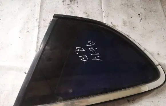 Subaru B9 Tribeca Rear side window