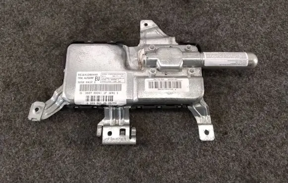 Mercedes-Benz C W203 Front door airbag 30320412C 551641280440