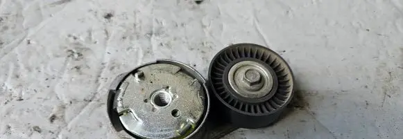 Dodge Durango III Generator/alternator belt tensioner 04661660AA 15909