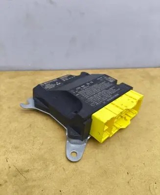 Mercedes-Benz C W205 Airbag control unit/module A2059008618 A2059018308 A2059027905