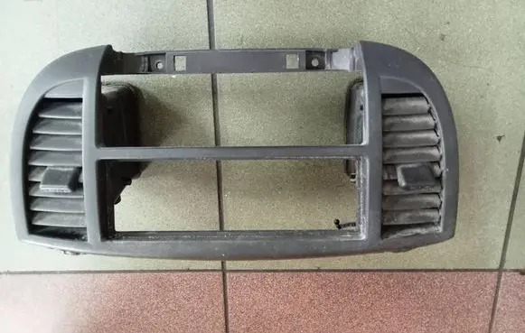 Nissan Micra Dashboard side air vent grill/cover trim 000