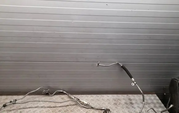 Chevrolet Camaro Gearbox oil cooler pipe/hose 