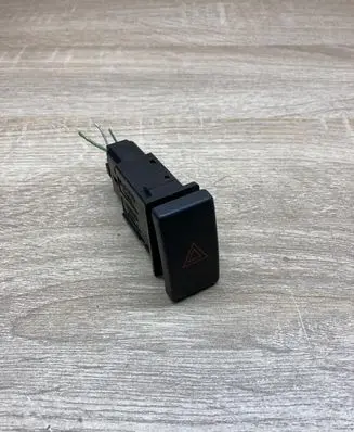 Toyota Avensis T250 Hazard light switch 157963 TR9503