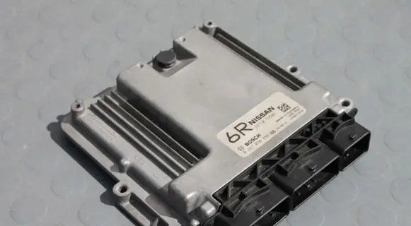 Nissan Note (E12) Engine control unit/module 3VD0C