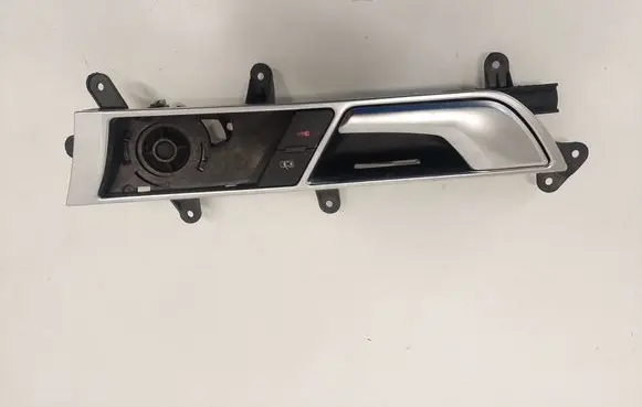 Audi A6 S6 C6 4F Front door interior handle 4F0837019C