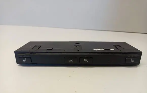 BMW 5 E60 E61 Seat heating switch 6985750
