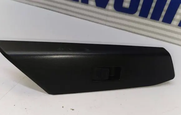 Toyota RAV 4 (XA40) Electric window control switch 7423142270