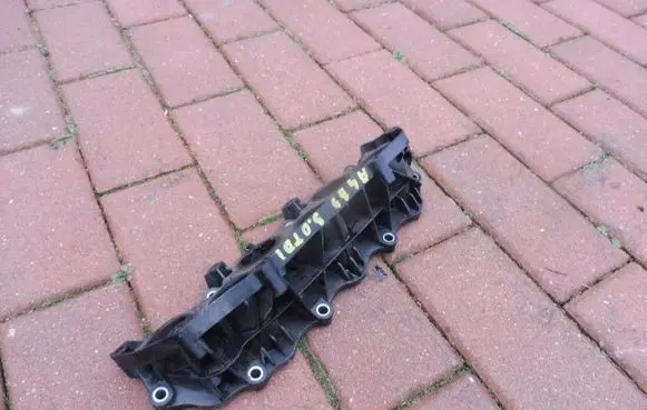 Audi A4 S4 B9 8W Intake manifold brak
