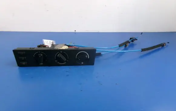 BMW 5 E39 Climate control unit 6905031