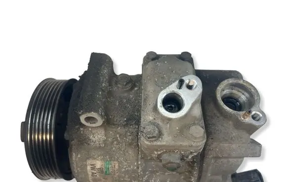 Volkswagen PASSAT B6 Air conditioning (A/C) compressor (pump) 1K0820859F