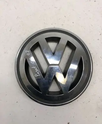 Volkswagen PASSAT CC Manufacturer badge logo/emblem 1K5853600