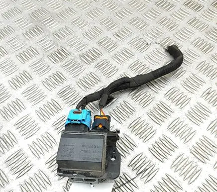 Peugeot 308 Coolant fan relay 9847019780