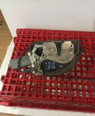 BMW 7 E65 E66 Front door soft close latching motor 7028908