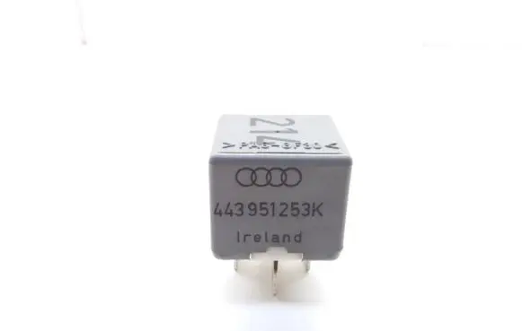 Audi A4 S4 B5 8D Other relay 443951253K 899512