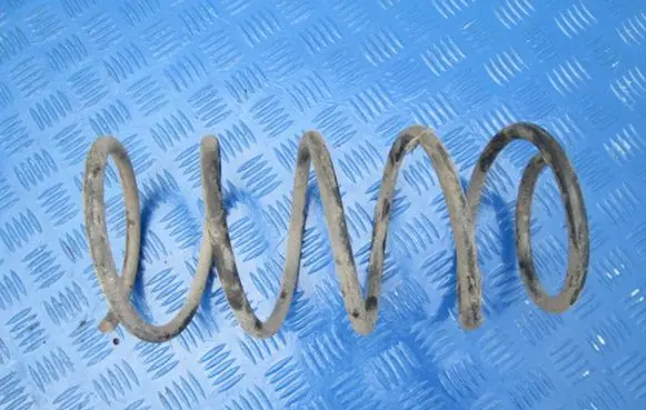 Volvo 480 Front coil spring