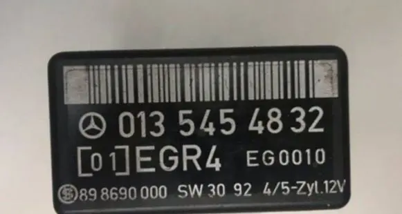 Mercedes-Benz E W124 Other relay 0135454832 EG0010 898690000