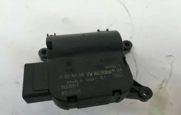 Volkswagen Scirocco Intake manifold valve actuator/motor 1K0907511
