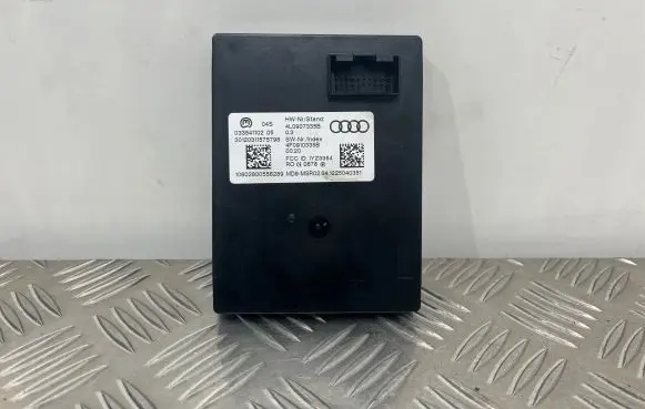 Audi Q7 4L Keyless (KESSY) go control unit/module 4L0907335B 4F0910335B