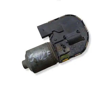 Volkswagen Golf V Wiper motor 0390241744 1K1955119A