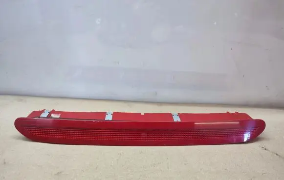 Volkswagen PASSAT B7 Third/center stoplight 1K6945097A