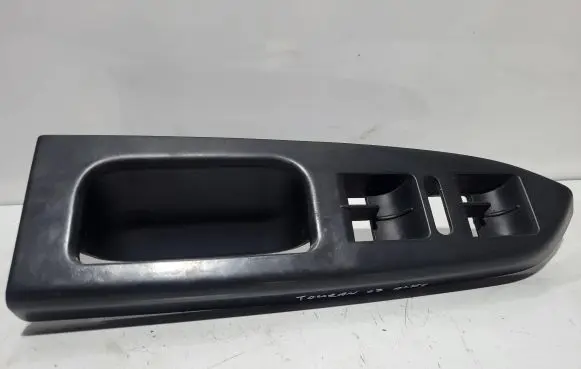 Volkswagen Touran I Front door window switch trim 1T1867371H