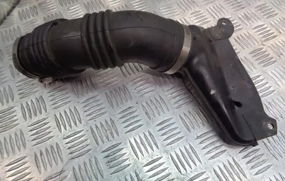 Suzuki Liana Air intake hose/pipe 13766-73J00