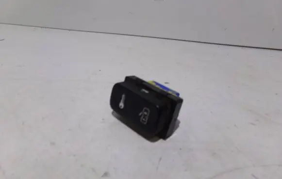 Skoda Octavia Mk2 (1Z) Central locking switch button 1Z0962125A