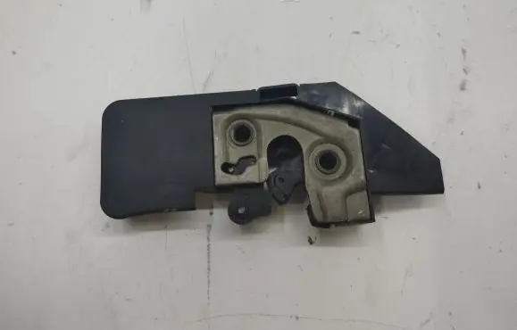 BMW X5 E53 Seat back rest lock catch 8221536