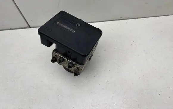 Skoda Superb B6 (3T) ABS Pump 3T0907379A 3T0614517