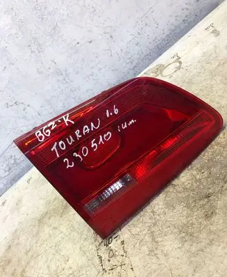Volkswagen Touran II Tailgate rear/tail lights