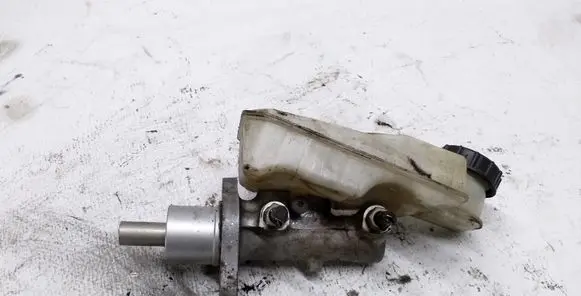 Ford Kuga I Master brake cylinder 03350891031