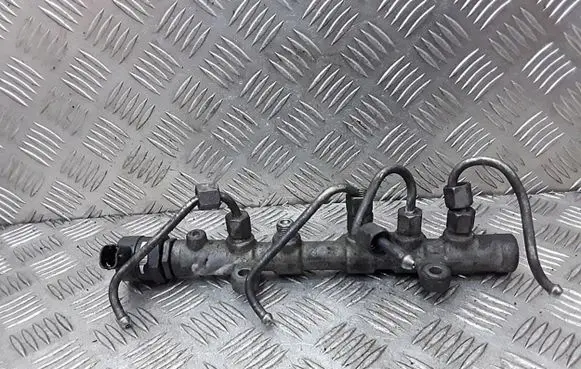 Fuel main line pipe