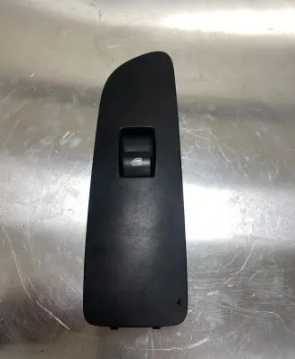 BMW 1 E81 E87 Electric window control switch 15939966