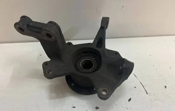 Renault Megane III Front wheel hub spindle knuckle