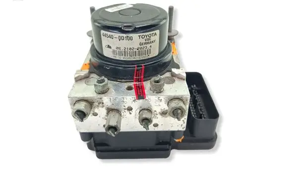 Toyota Yaris ABS Pump 895410D170 445400D100