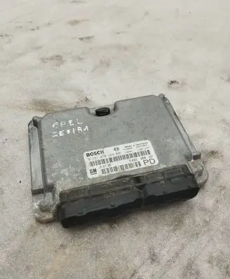 Opel Zafira A Engine control unit/module 28SA4802 24417169 0281010268